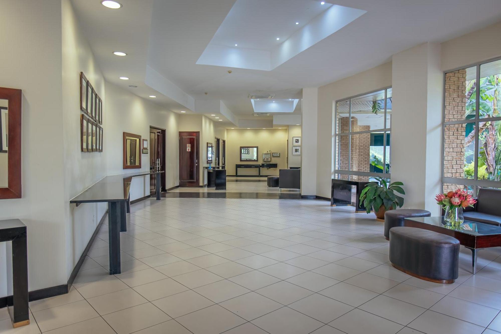 Cresta Lodge Gaborone Extérieur photo